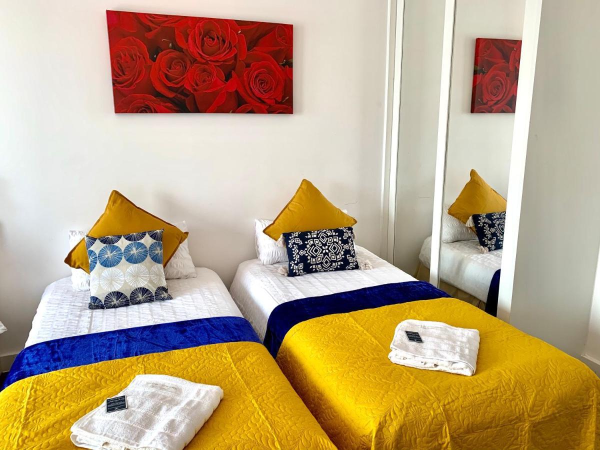 2-Bedrooms Modern Apartment Next To Velodrome, Lounge, Balcony, Parking, Abba Лондон Екстер'єр фото