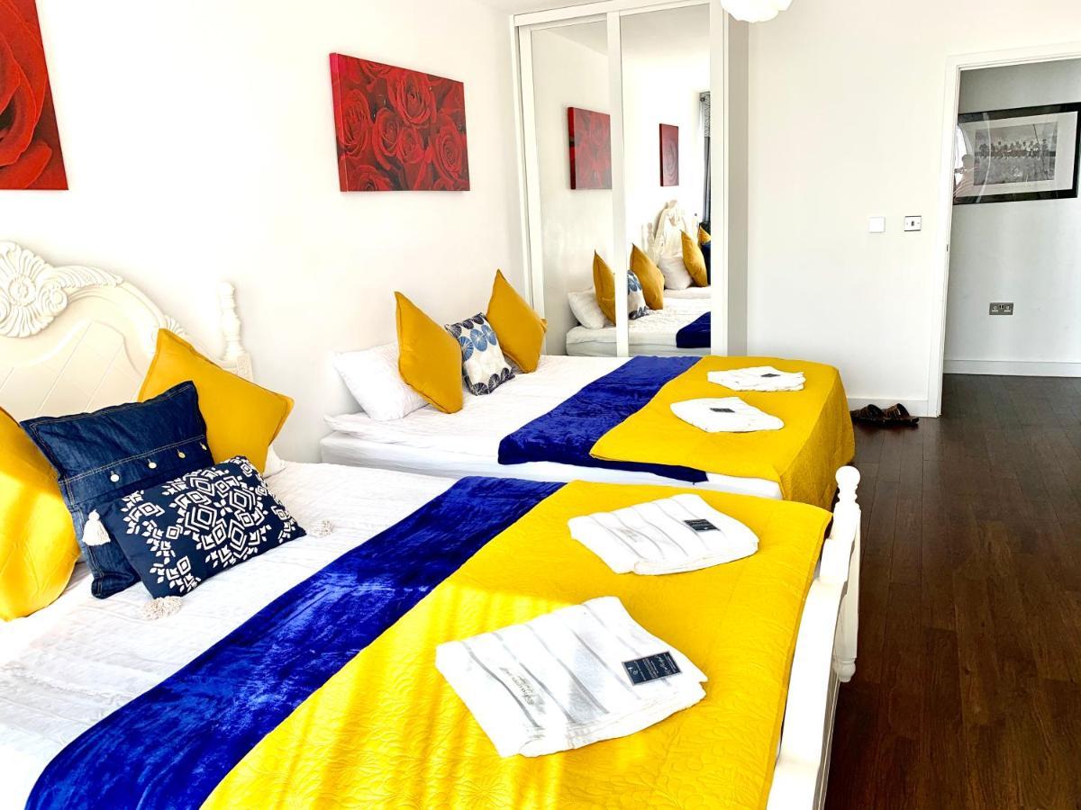 2-Bedrooms Modern Apartment Next To Velodrome, Lounge, Balcony, Parking, Abba Лондон Екстер'єр фото