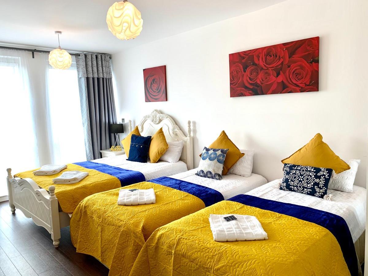 2-Bedrooms Modern Apartment Next To Velodrome, Lounge, Balcony, Parking, Abba Лондон Екстер'єр фото