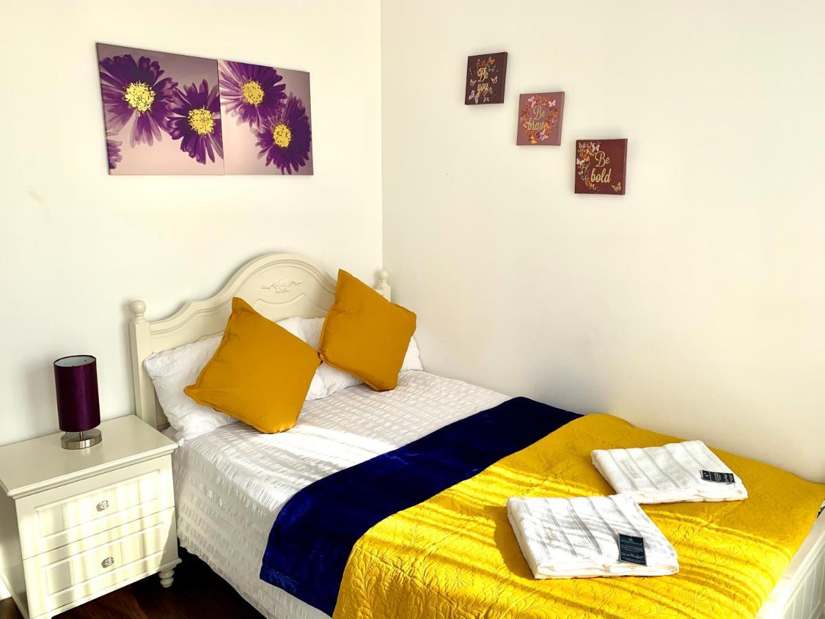 2-Bedrooms Modern Apartment Next To Velodrome, Lounge, Balcony, Parking, Abba Лондон Екстер'єр фото